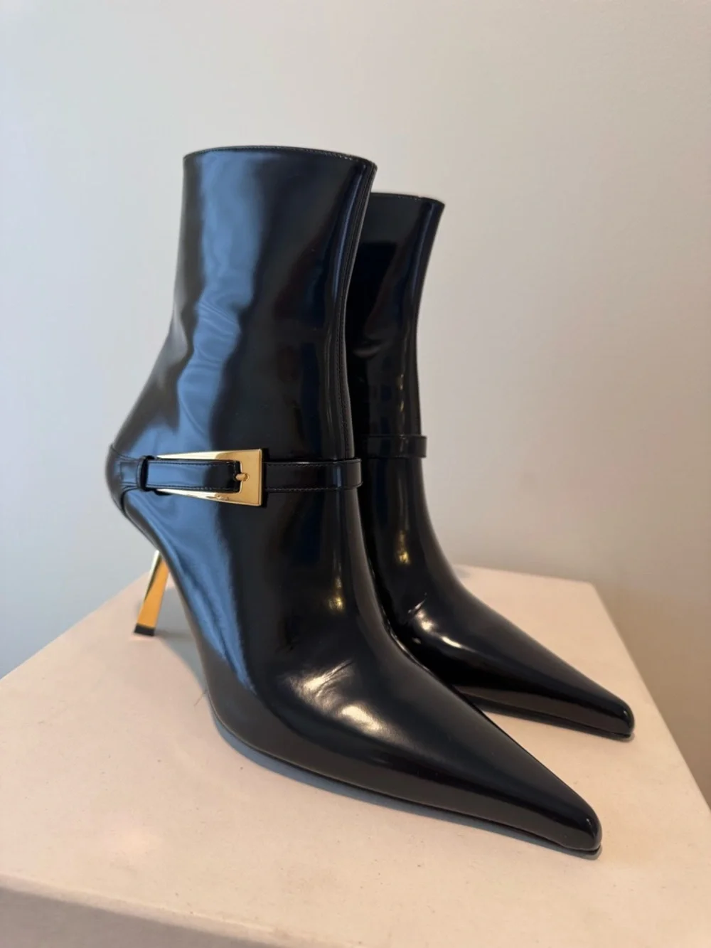 SAINT LAURENT
Hacker Ankle Boot - Picture 1 of 12
